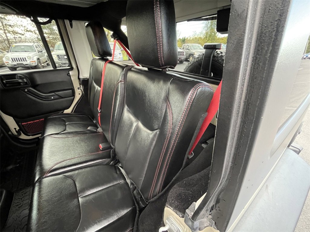 Used 2017 Jeep Wrangler Unlimited Rubicon image 22
