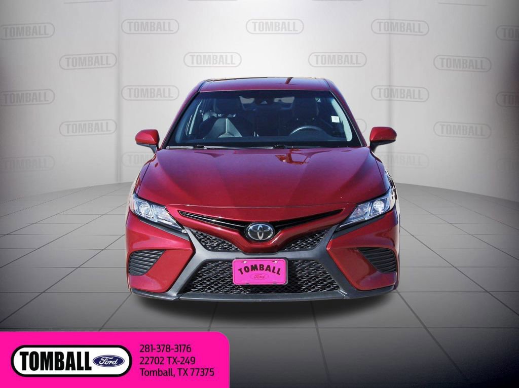 Used 2018 Toyota Camry L image 8