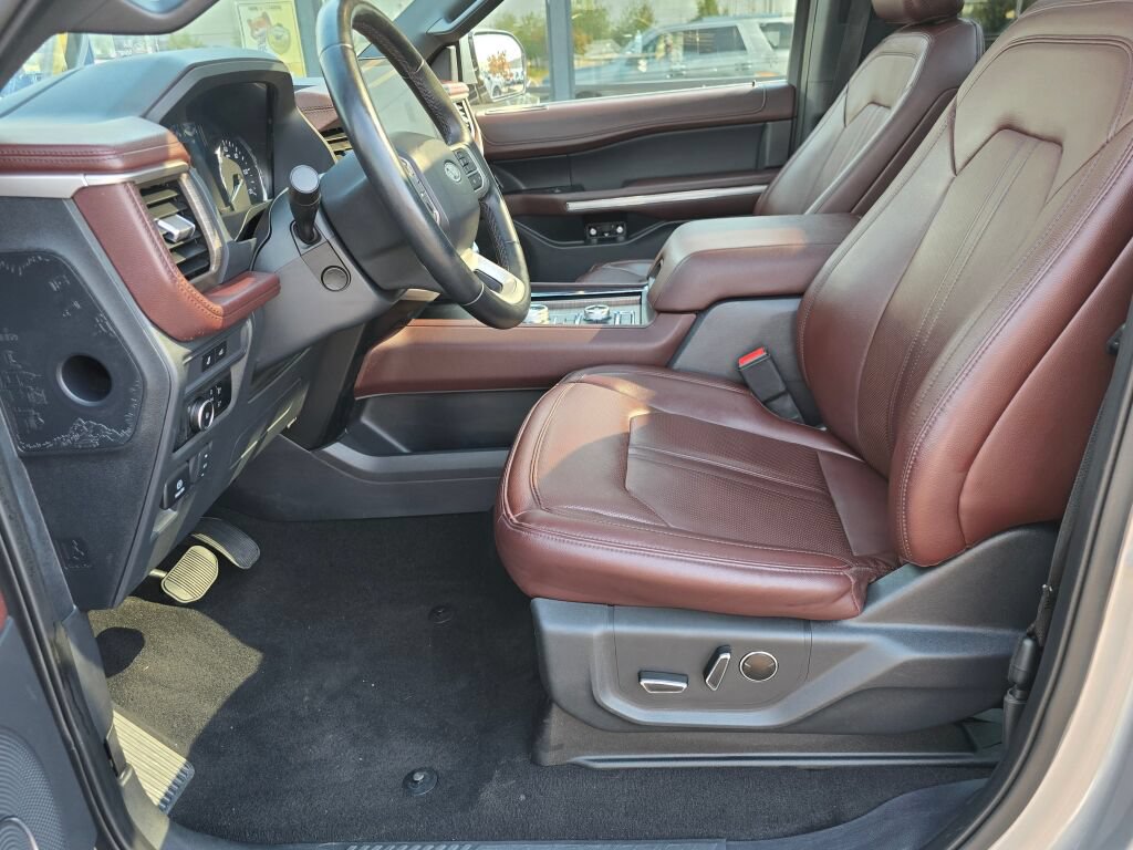 Certified 2024 Ford Expedition Limited AWD/4WD image 16