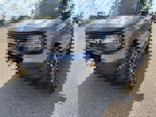 Certified 2023 Ford Bronco Sport Outer Banks w/ Tech Package image 2