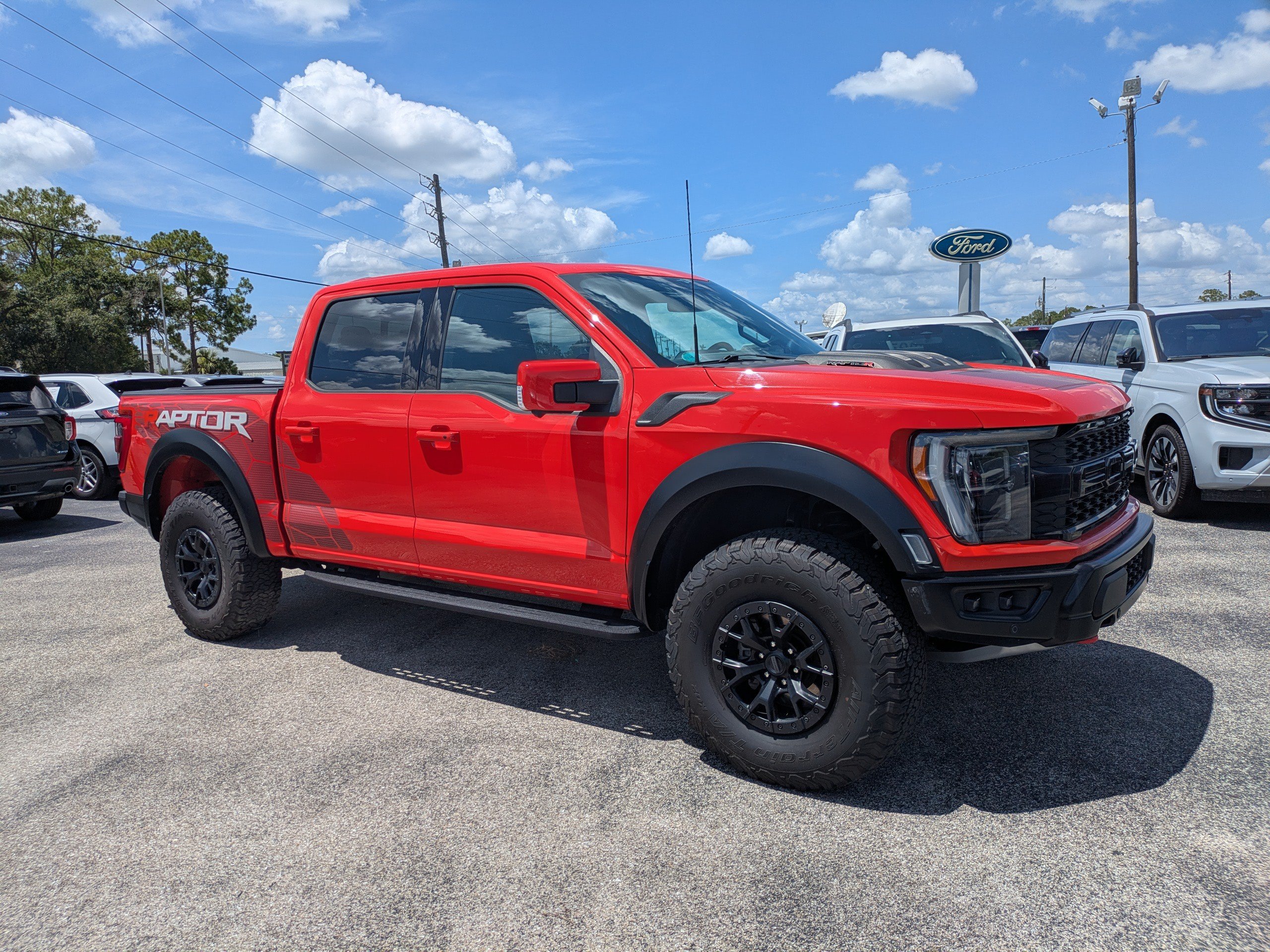 Certified 2023 Ford F150 Raptor w/ Equipment Group 802A Raptor R AWD/4WD image 2