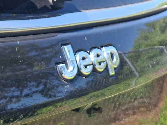 Used 2019 Jeep Compass Latitude w/ Popular Equipment Group AWD/4WD image 10