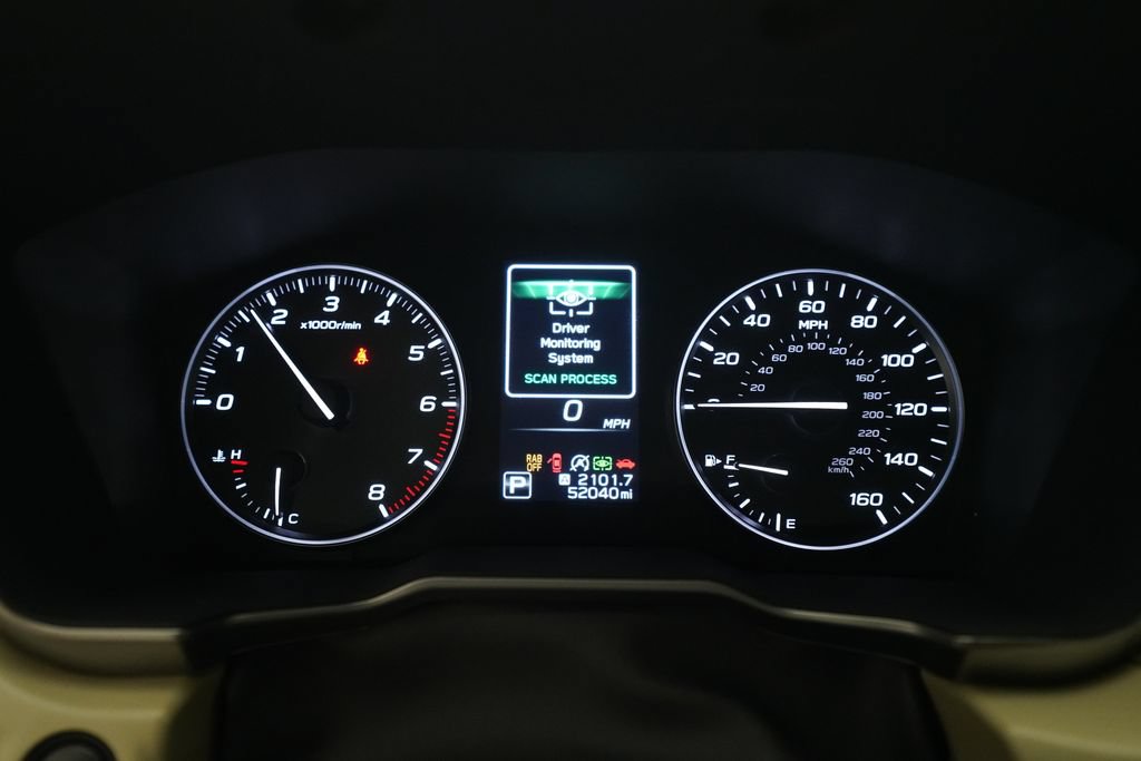 Used 2025 Subaru Outback Limited AWD/4WD image 2
