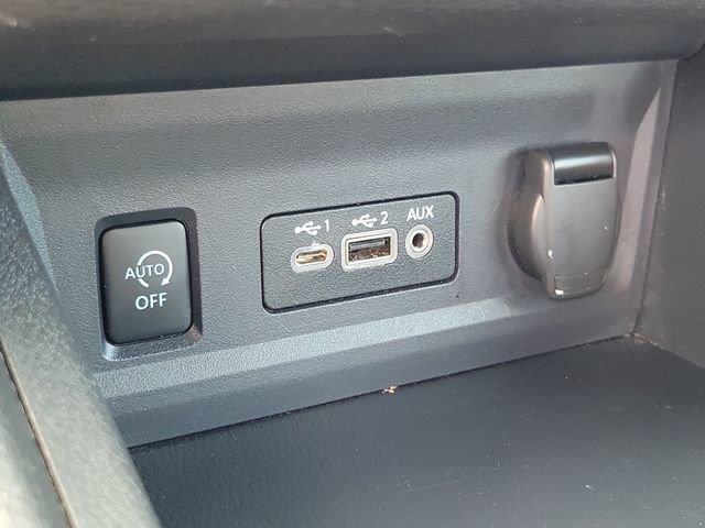 Used 2024 Nissan Sentra SV FWD image 10