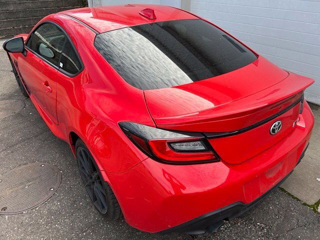 Used 2023 Toyota GR86 Premium RWD image 4