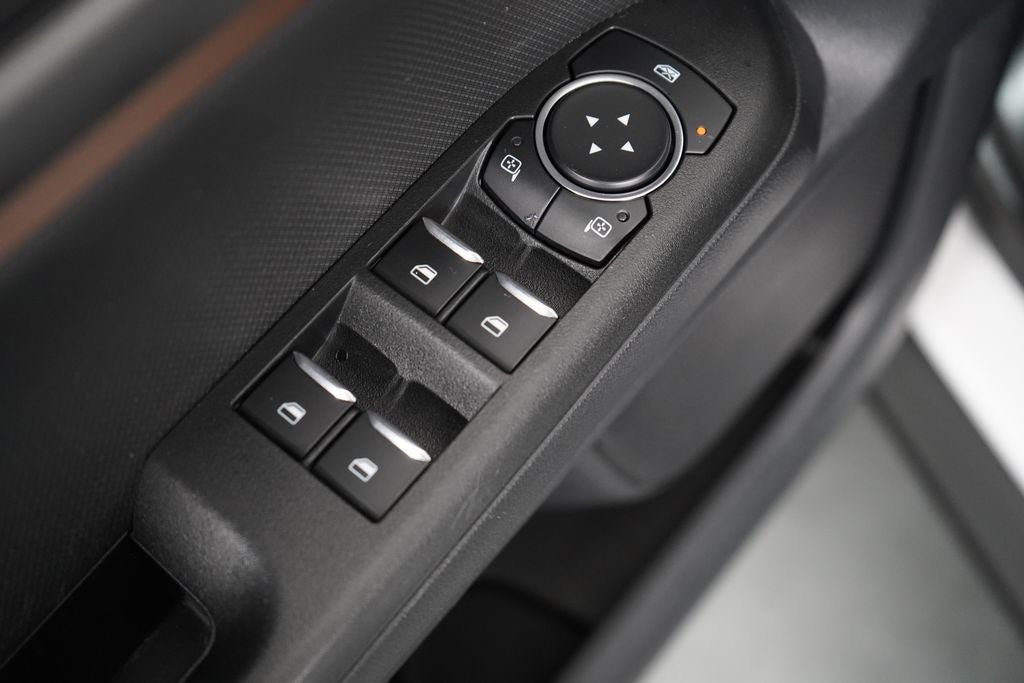 Certified 2025 Ford Bronco Sport Outer Banks w/ Outer Banks Tech Package+ AWD/4WD image 19