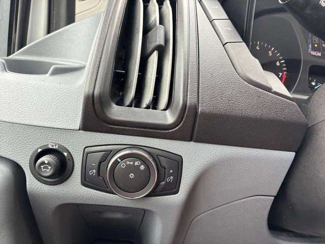 Certified 2019 Ford Transit 150 XLT RWD image 30