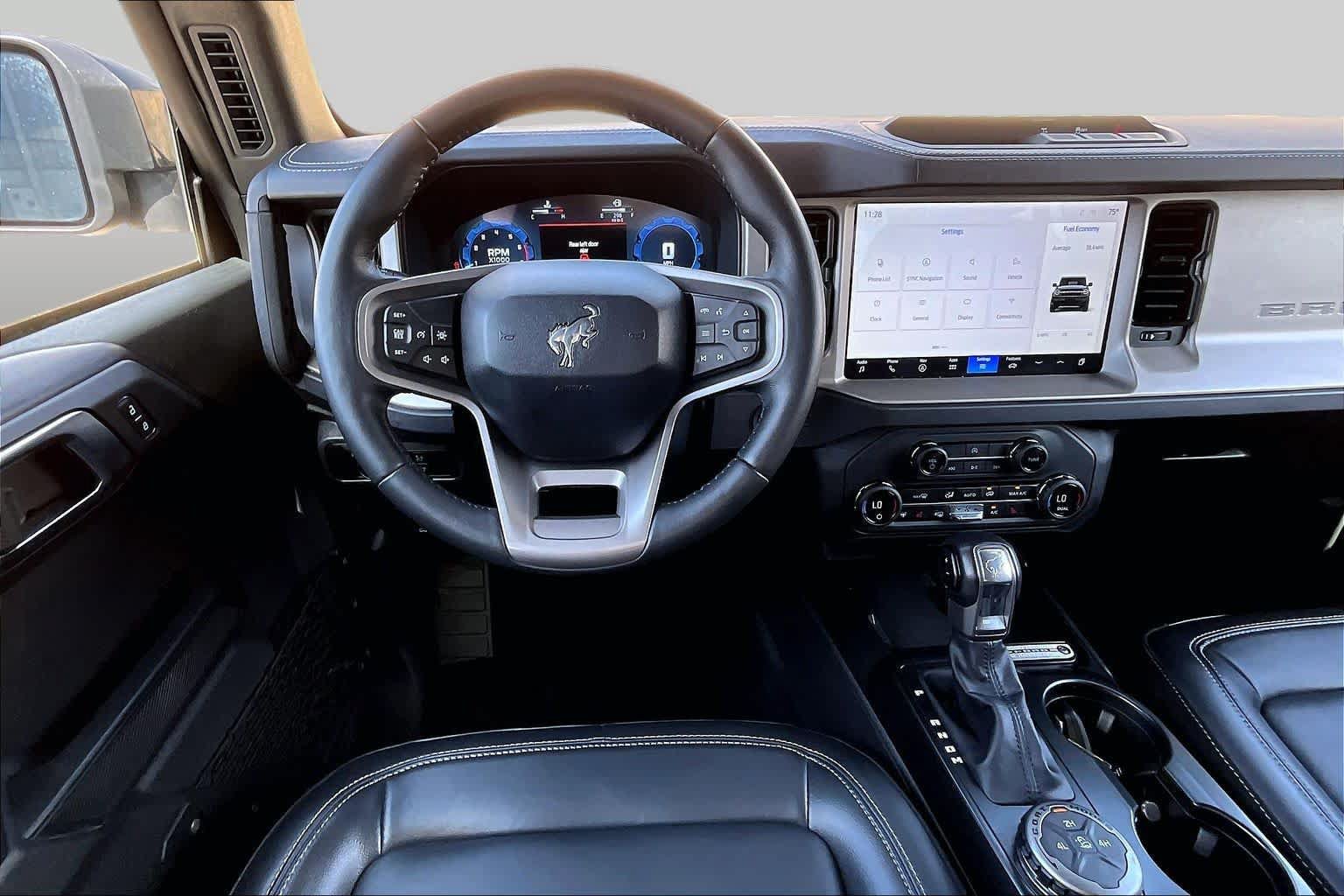 Certified 2025 Ford Bronco Outer Banks AWD/4WD image 8
