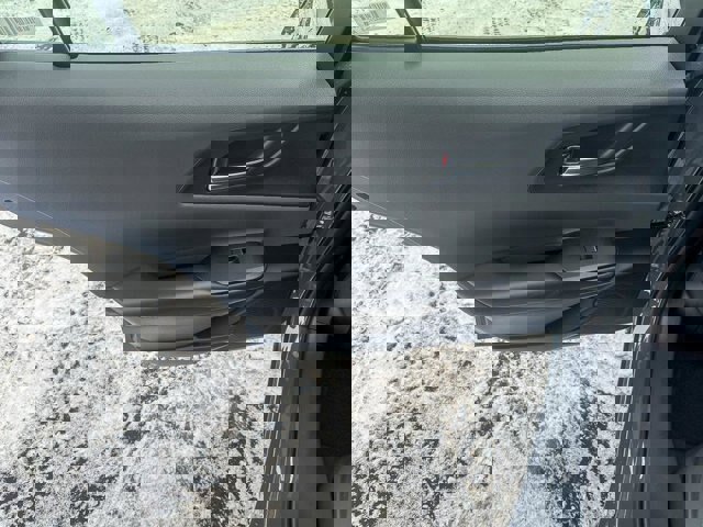 Used 2025 Toyota Prius XLE image 24