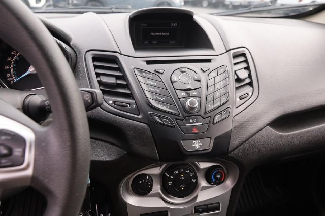 Certified 2018 Ford Fiesta SE FWD image 14
