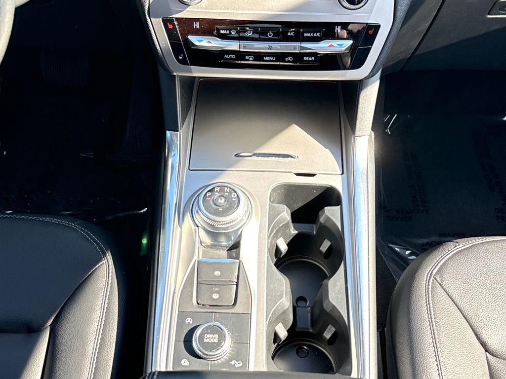 Certified 2020 Ford Explorer XLT w/ Equipment Group 202A image 14