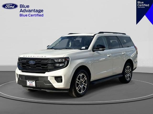 Certified 2025 Ford Expedition Active AWD/4WD image 1