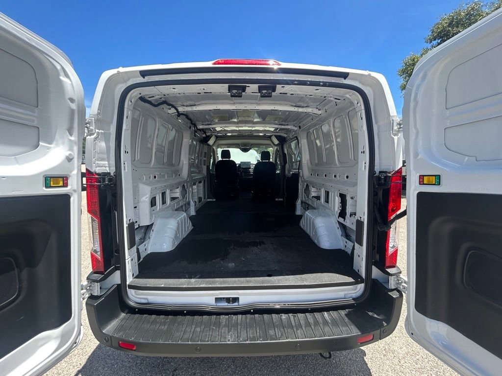 Certified 2024 Ford Transit 350 Low Roof image 31