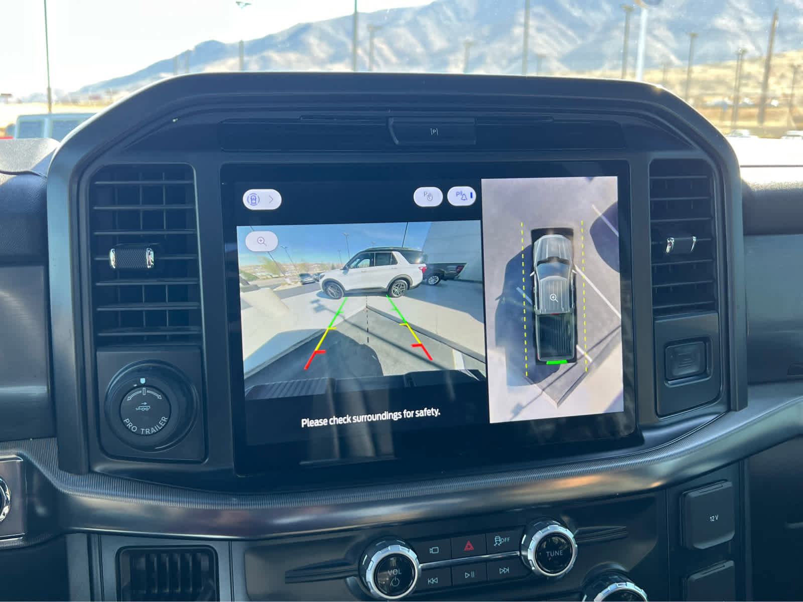 Certified 2025 Ford F150 Lariat image 39