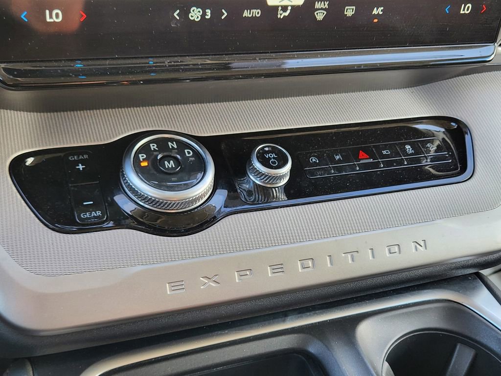 Certified 2025 Ford Expedition Max Active image 24