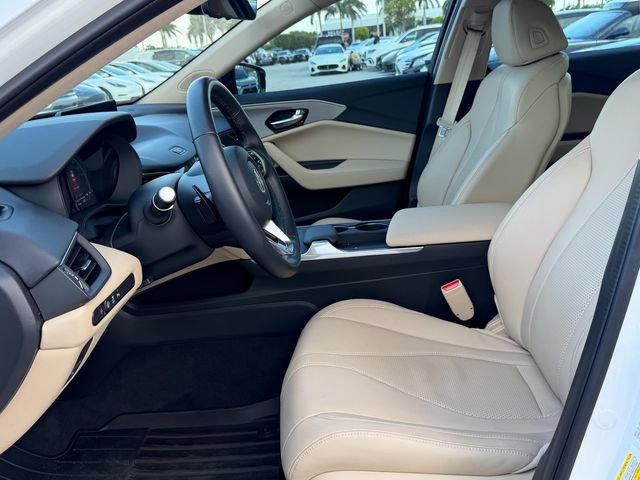 Used 2025 Acura TLX w/ Technology Package FWD image 5