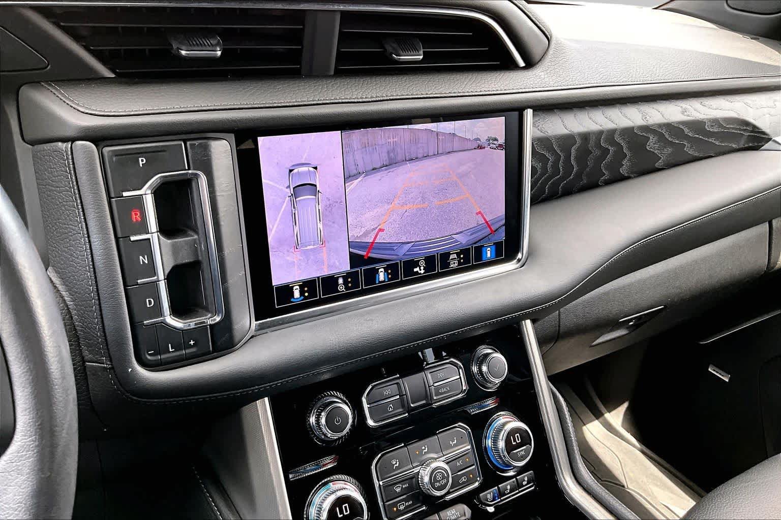 Used 2021 GMC Yukon Denali w/ LPO, Illumination Package RWD image 29