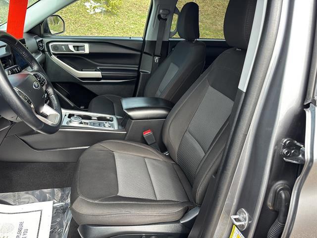 Certified 2023 Ford Explorer XLT image 11