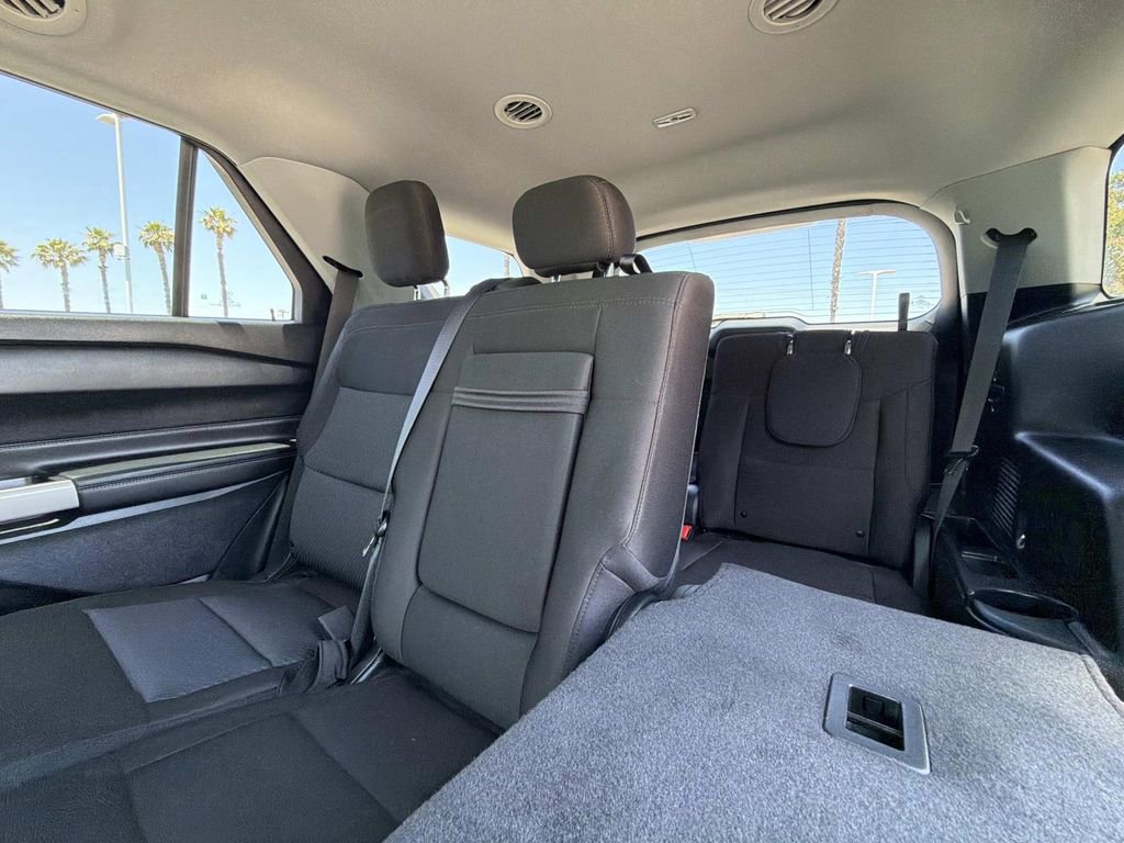 Certified 2023 Ford Explorer XLT RWD image 20