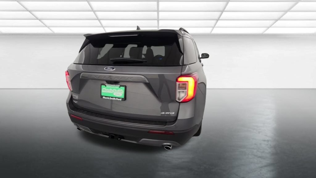 Certified 2024 Ford Explorer XLT w/ Equipment Group 202A AWD/4WD image 8