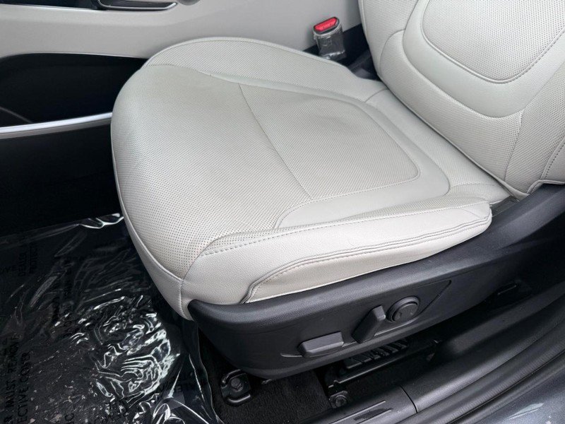 Used 2024 Hyundai Tucson Limited AWD/4WD image 32