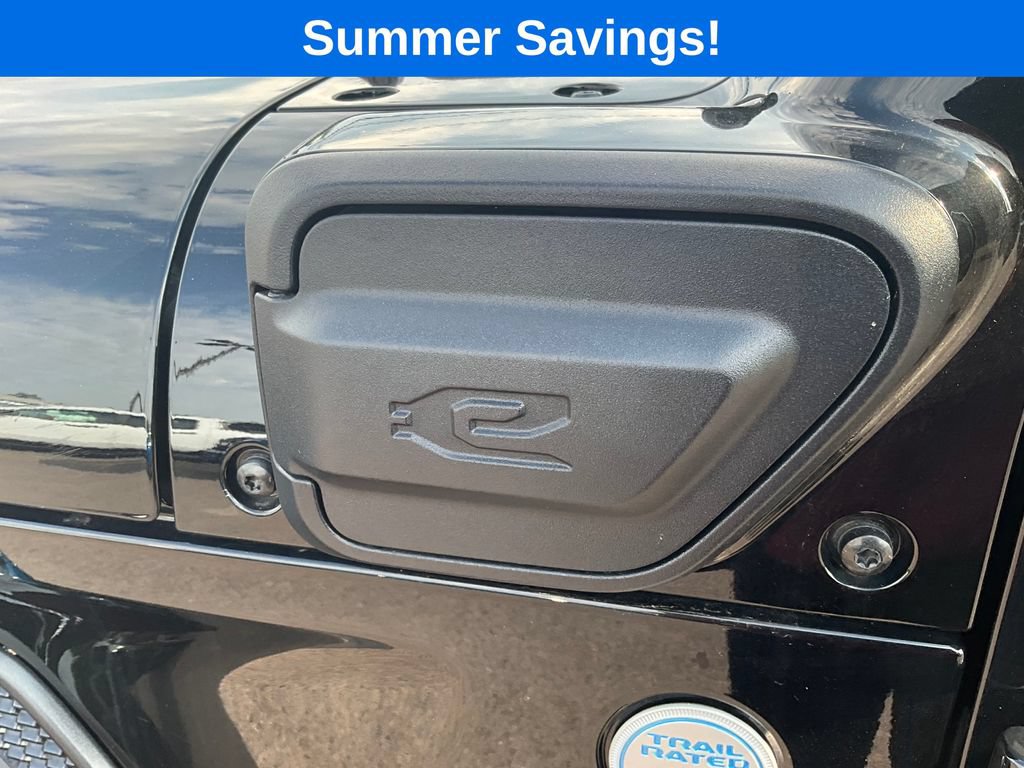 Used 2024 Jeep Wrangler Unlimited Sahara AWD/4WD image 15