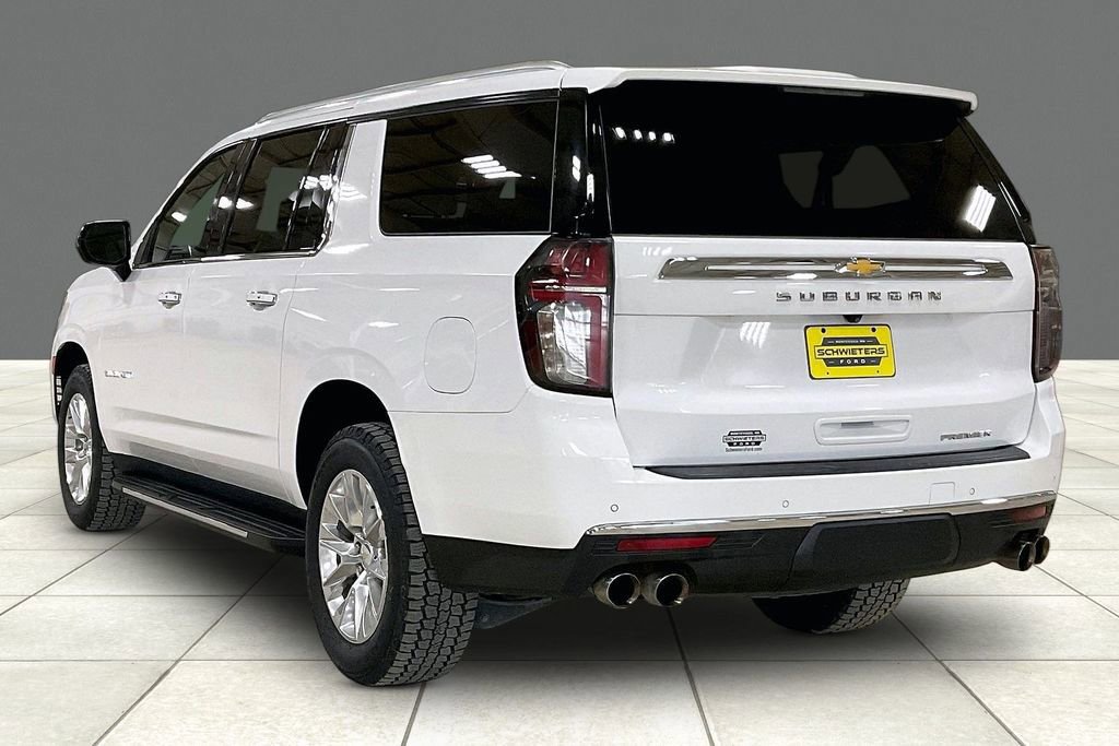 Used 2023 Chevrolet Suburban Premier image 2