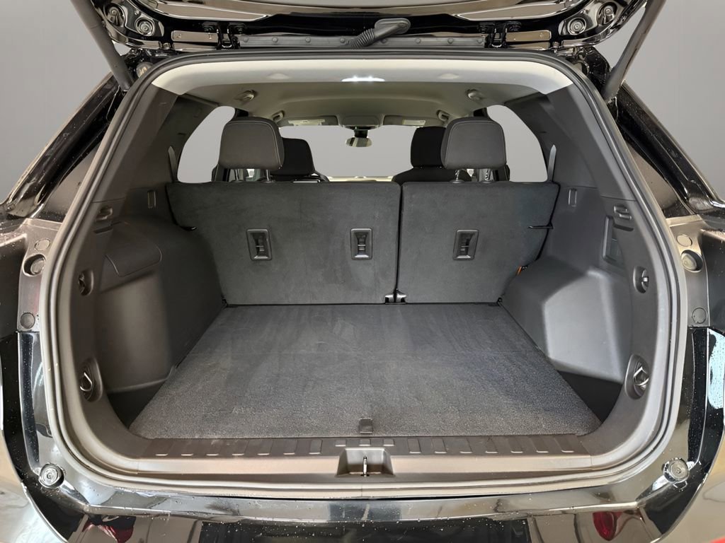 Used 2024 Chevrolet Equinox LT image 34