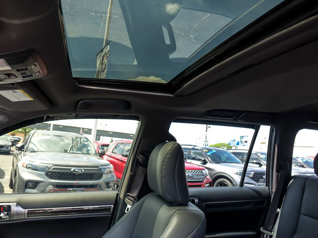 Used 2023 Lexus GX 460 Premium AWD/4WD image 12