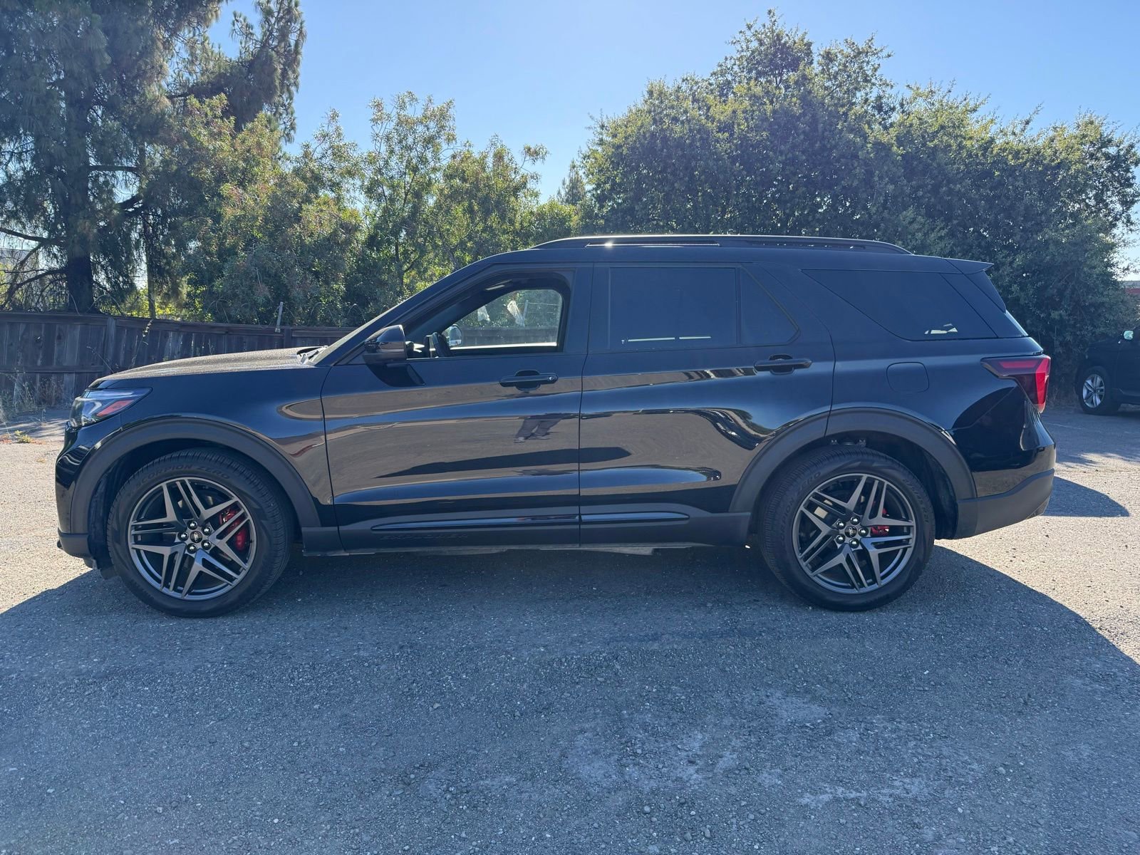 Certified 2025 Ford Explorer ST w/ Sun And Sound Package AWD/4WD image 2