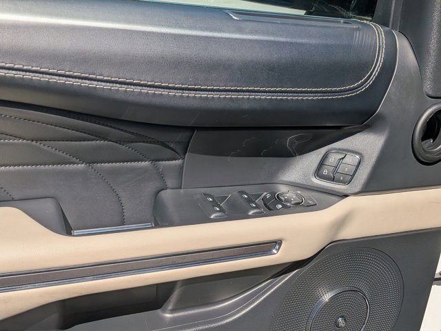Certified 2024 Ford Expedition Max Platinum image 14
