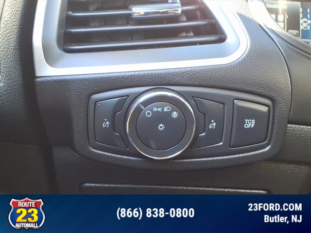 Certified 2022 Ford Edge SEL w/ Cargo Accessory Package image 16