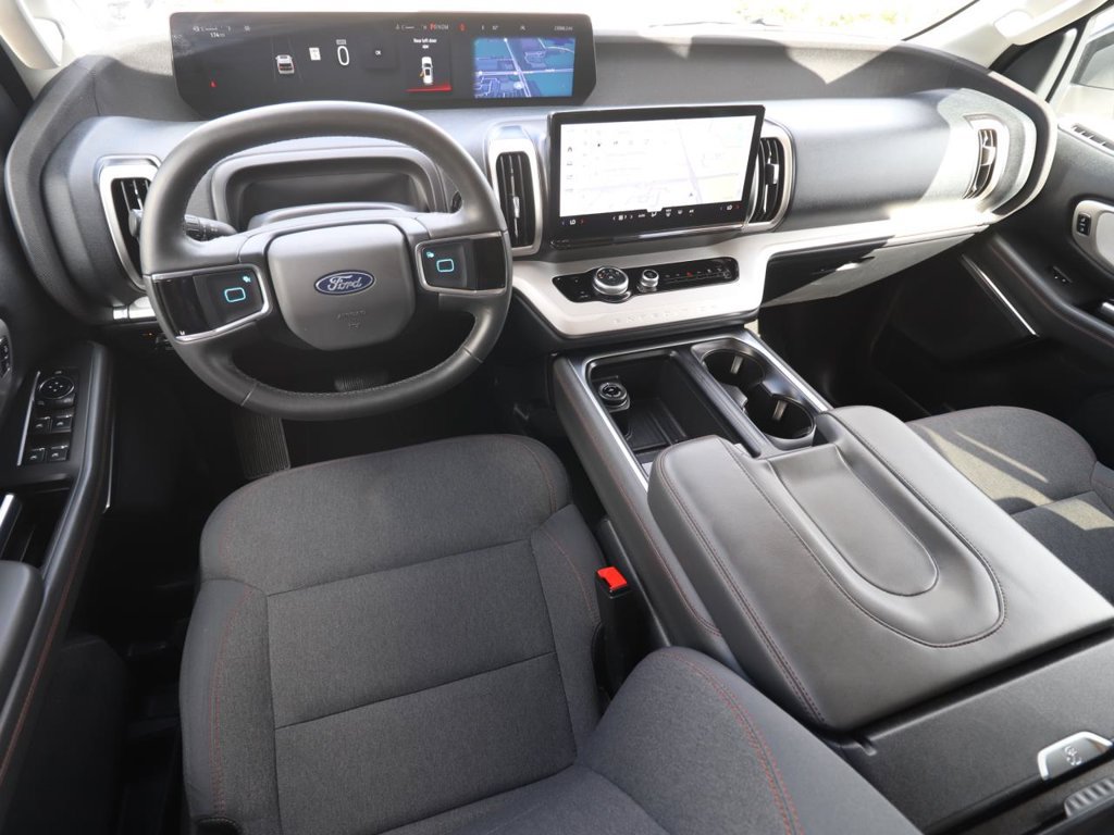 Certified 2025 Ford Expedition Max Active AWD/4WD image 6