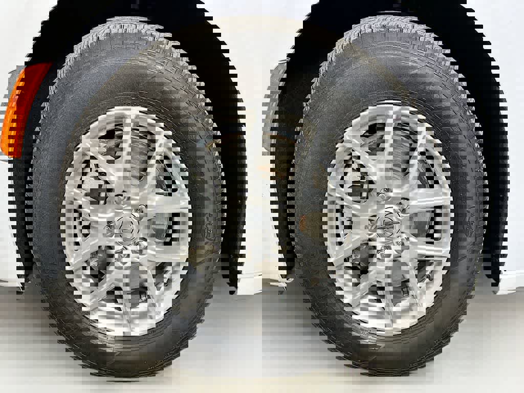 Used 2024 Chrysler Pacifica Touring-L image 11