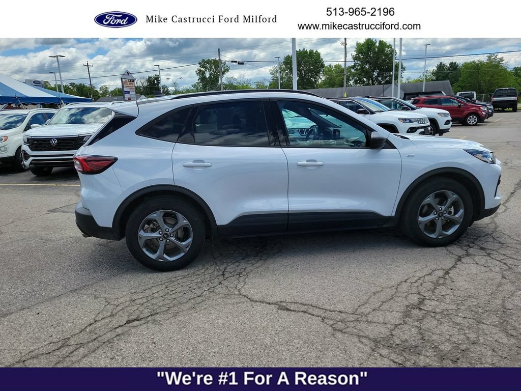 Certified 2025 Ford Escape ST-Line FWD image 6