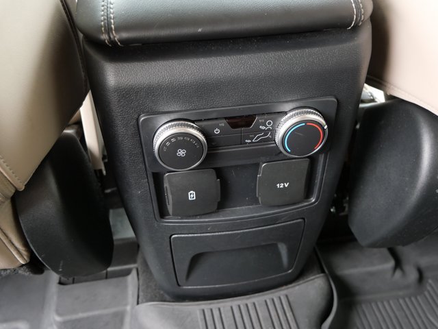 Certified 2022 Ford Explorer XLT w/ Equipment Group 202A AWD/4WD image 18