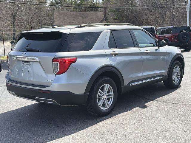Certified 2022 Ford Explorer XLT w/ Equipment Group 202A image 5