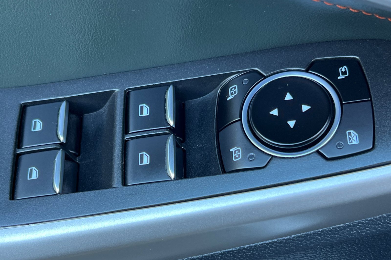 Certified 2022 Ford Explorer Timberline w/ Timberline Technology Package image 12