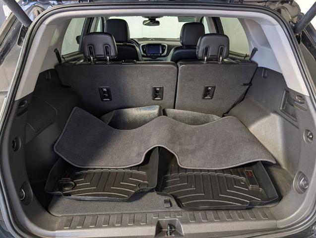 Used 2018 GMC Terrain SLT w/ Preferred Package image 10