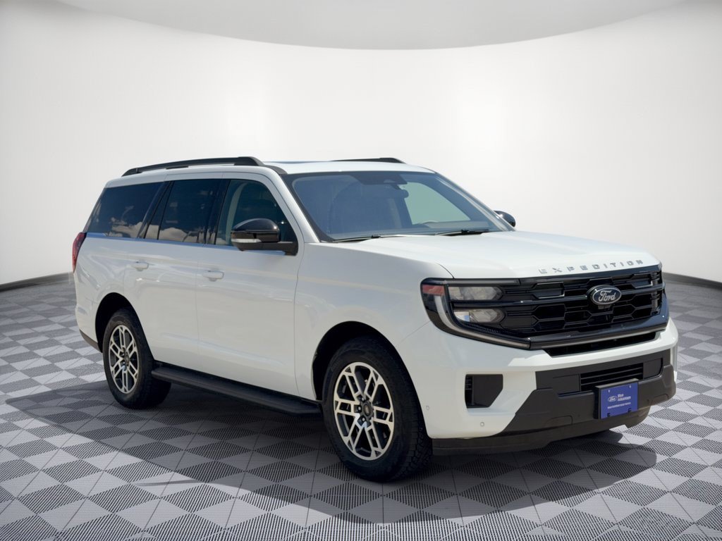 Certified 2025 Ford Expedition Active AWD/4WD image 7