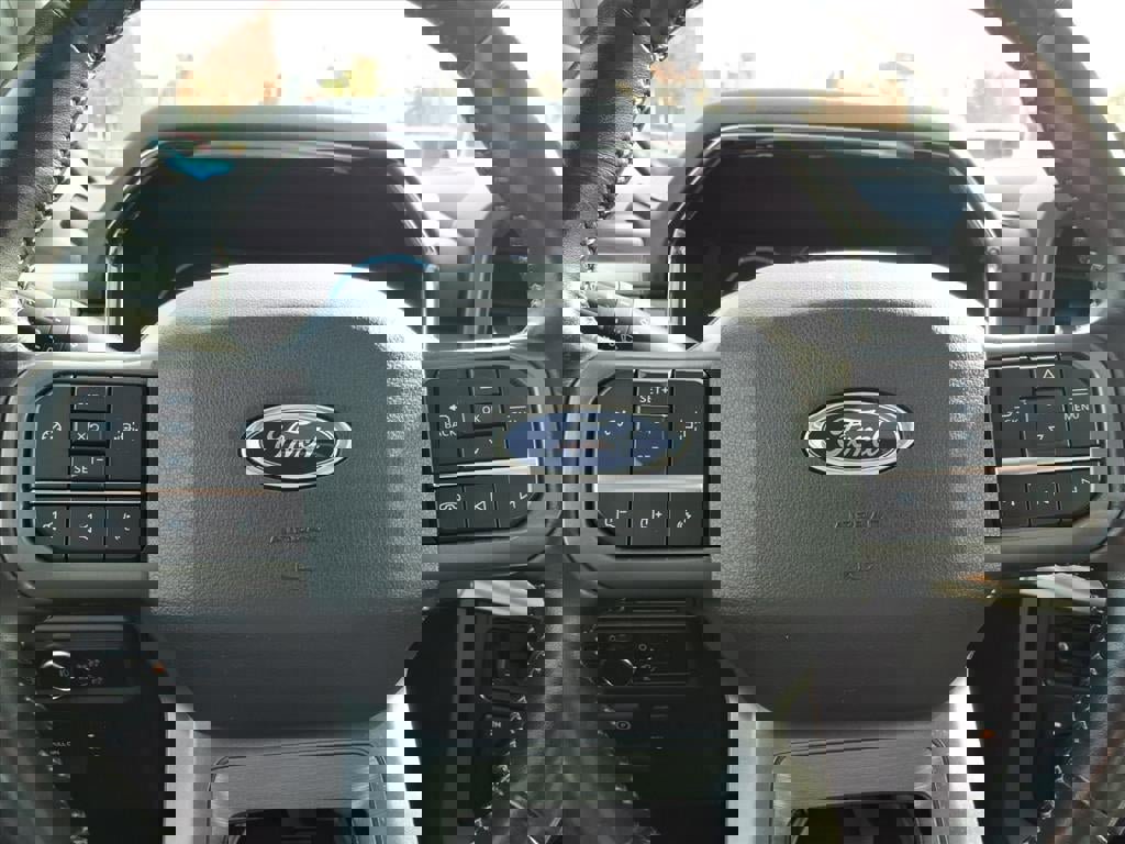 Certified 2021 Ford F150 Lariat image 26