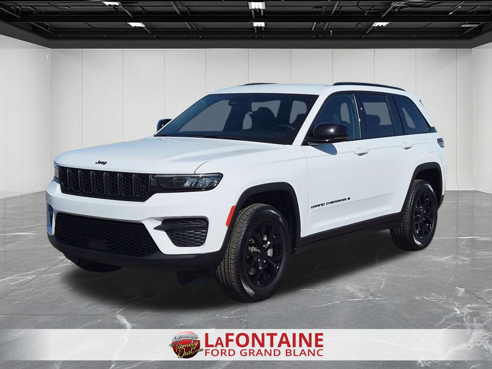 Used 2025 Jeep Grand Cherokee Altitude