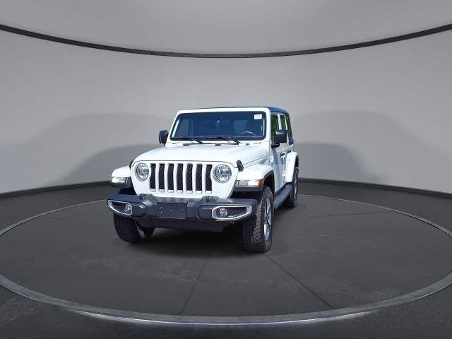 Used 2018 Jeep Wrangler Unlimited Sahara w/ Cold Weather Group AWD/4WD image 3