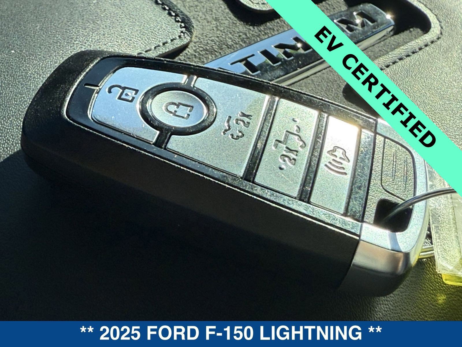 Certified 2025 Ford F150 Lightning Platinum image 34
