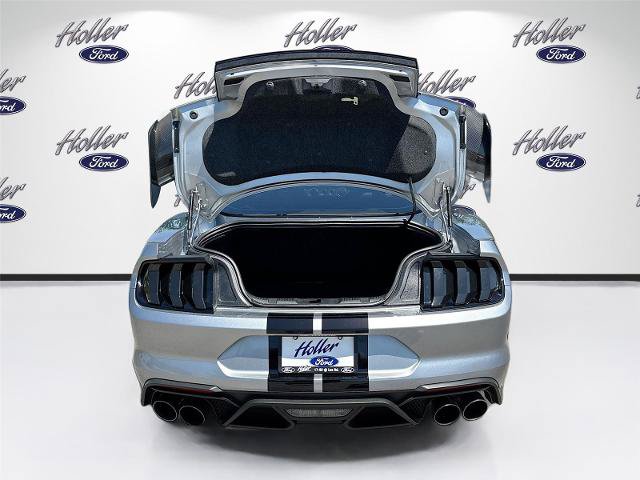Certified 2021 Ford Mustang Shelby GT500 w/ Carbon Fiber Track Pack RWD image 27