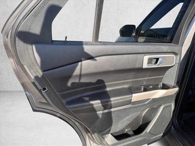 Certified 2024 Ford Explorer XLT w/ Equipment Group 202A RWD image 17