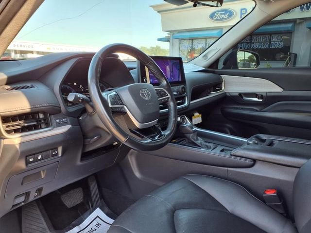 Used 2024 Toyota Grand Highlander Platinum image 12