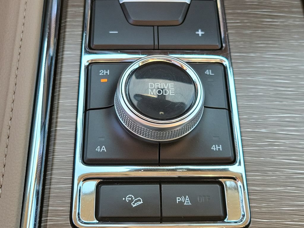 Certified 2023 Ford Expedition Limited AWD/4WD image 34