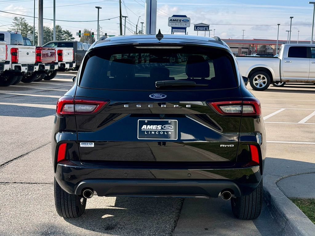 Certified 2024 Ford Escape ST-Line w/ Tech Pack #1 image 2