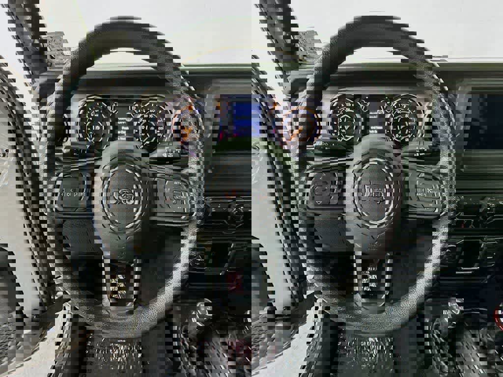 Used 2022 Jeep Gladiator Sport image 19